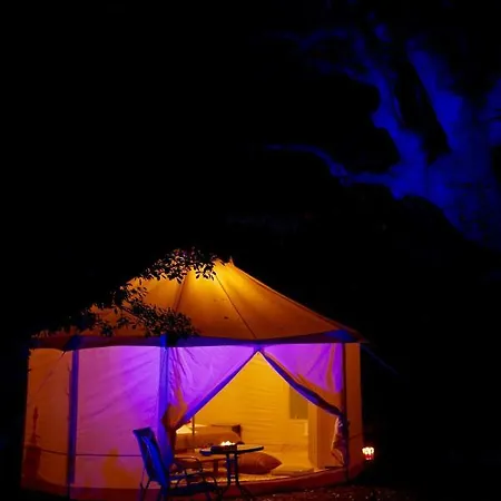 Luxusní stan Camping *